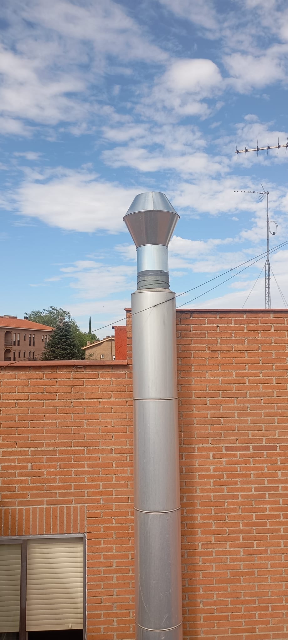 Trabajo de limpieza de campana industrial realizado en Cádiz